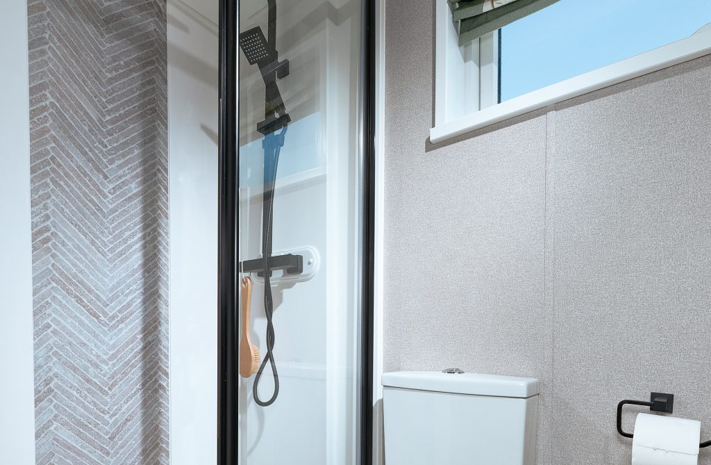 ABI BEAUMONT BATHROOM 0202 RT 1920X1254 1024X669