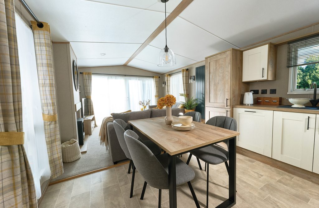 ABI BEVERLEY LOUNGEALT 03 0515 RT 1920X1254 1024X669