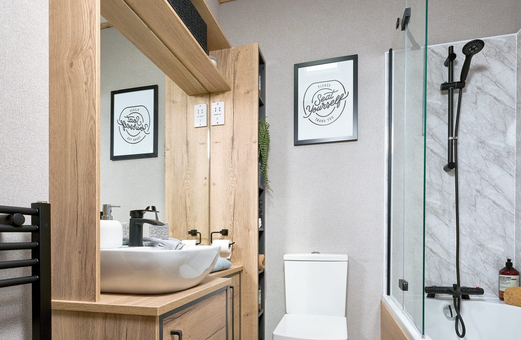 ABI WESTWOOD BATHROOM 0413 RT 1920X1254 1024X669